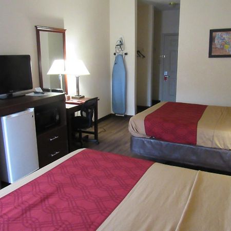 Econo Lodge Карлайл Екстериор снимка