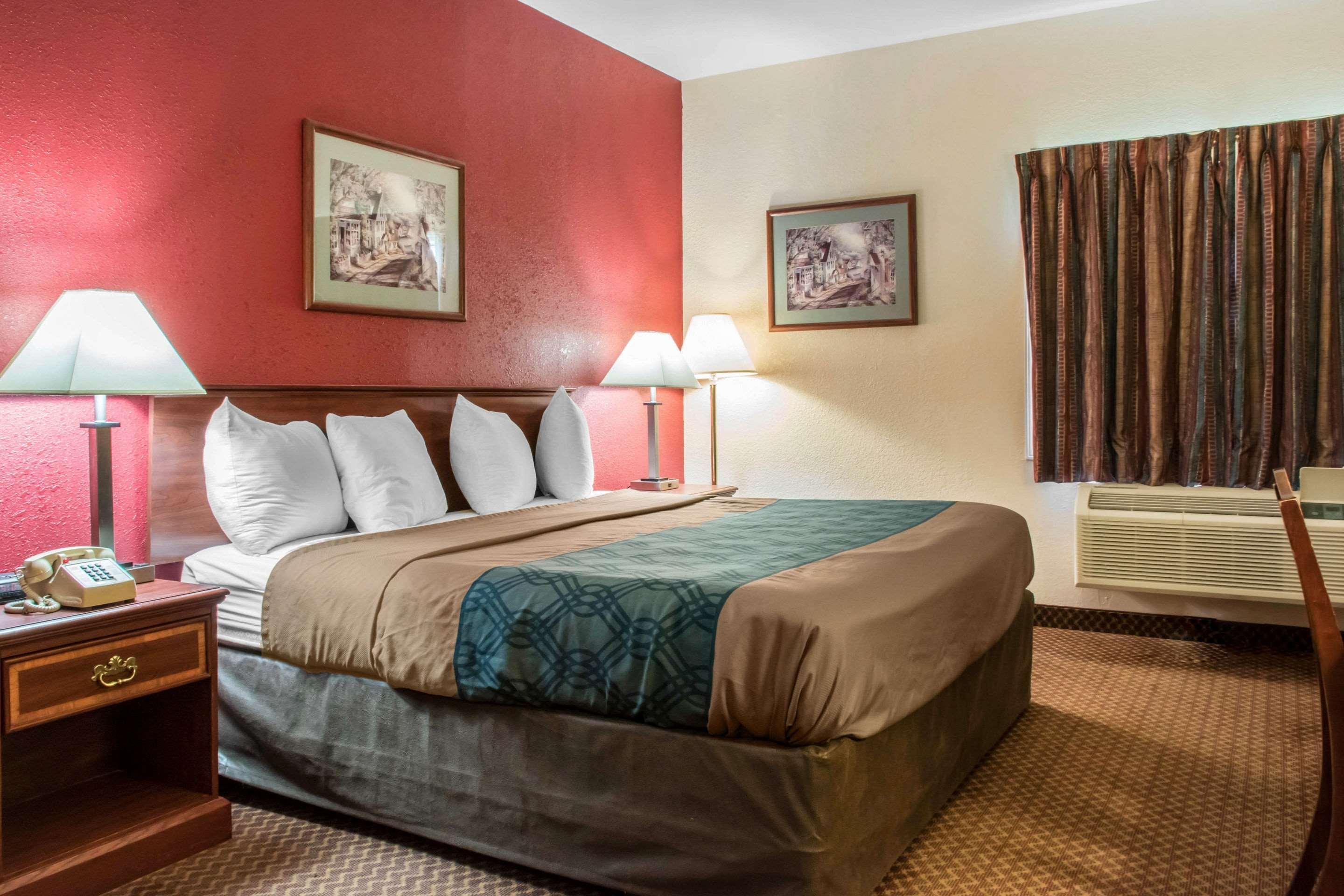 Econo Lodge Карлайл Екстериор снимка