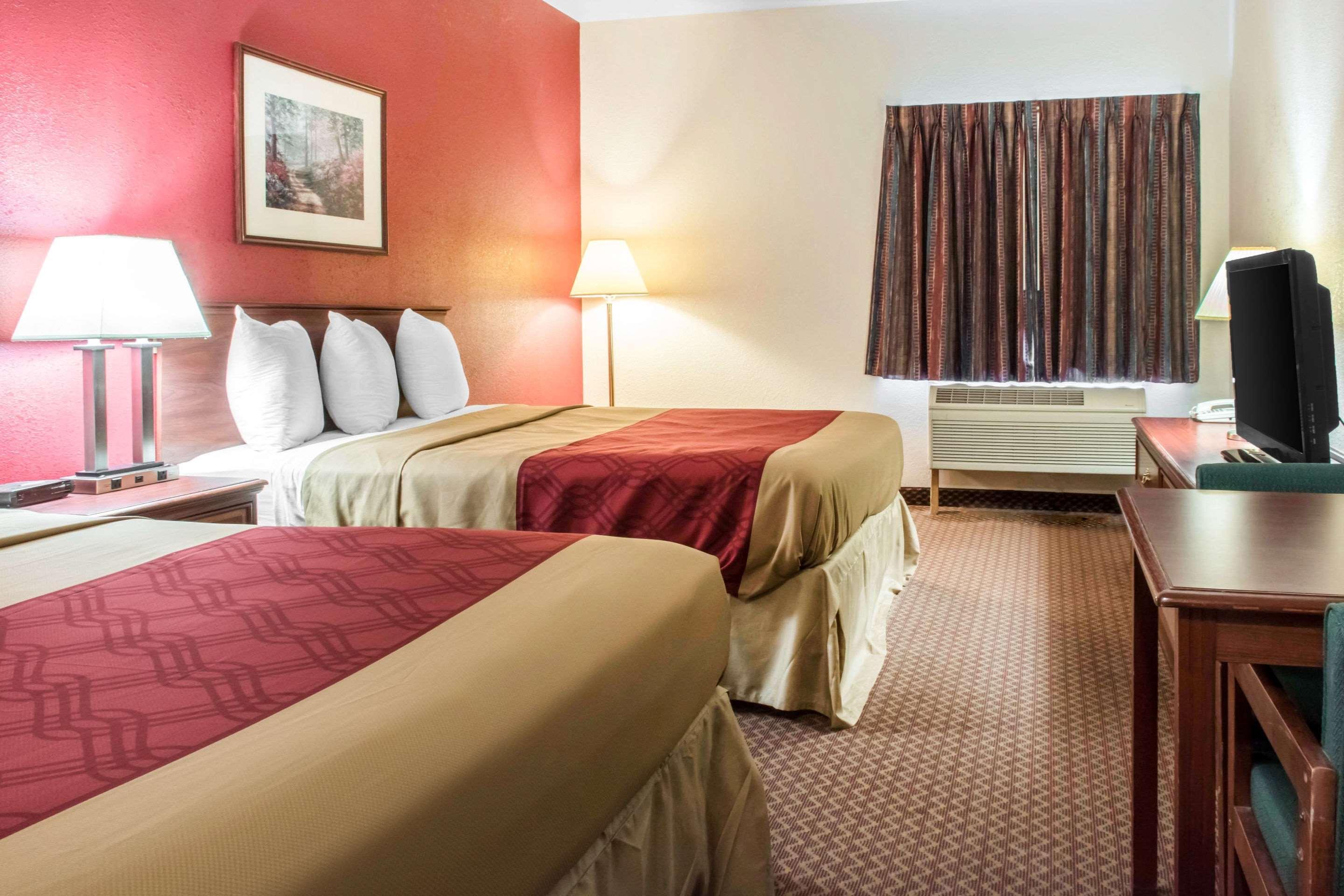 Econo Lodge Карлайл Екстериор снимка