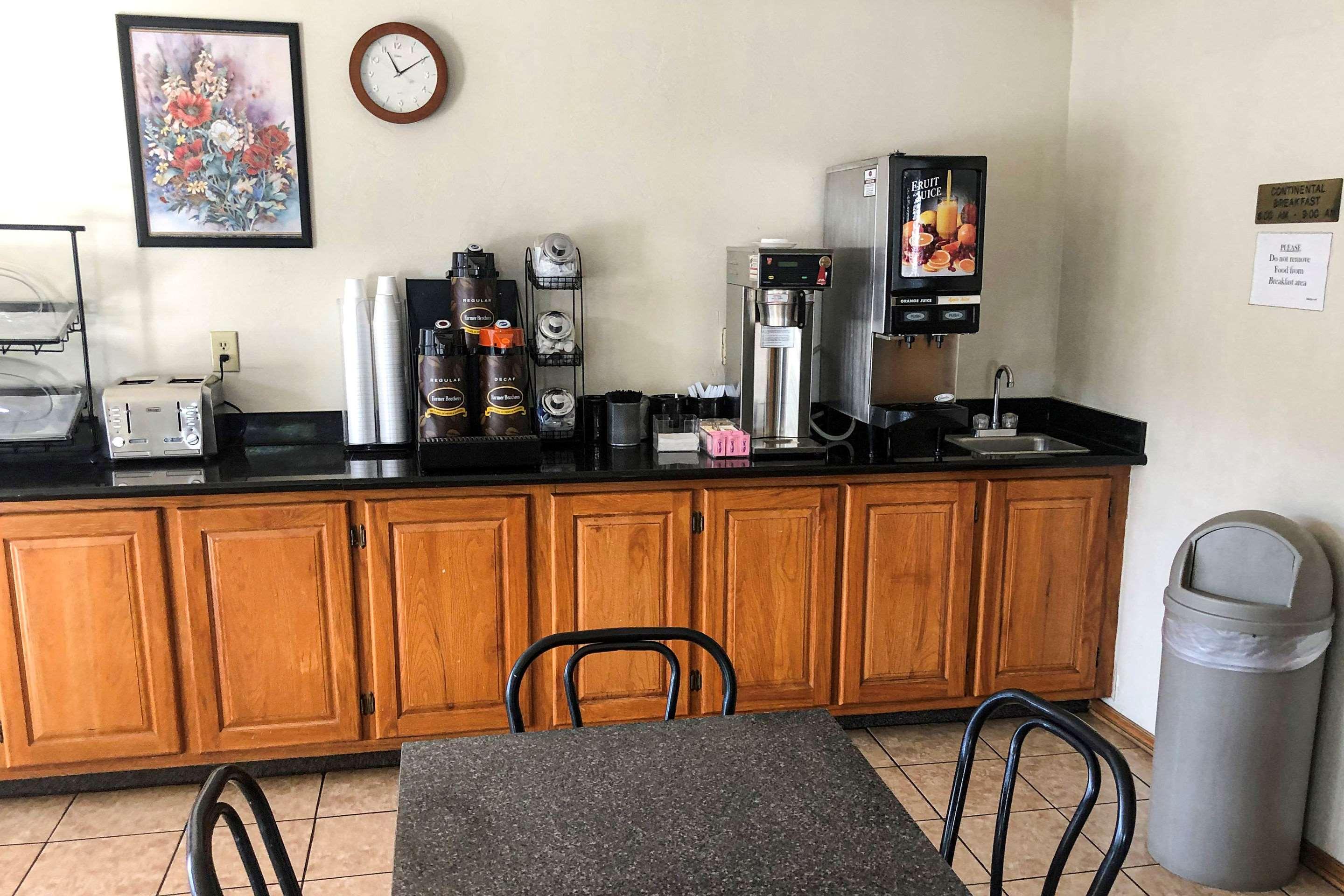 Econo Lodge Карлайл Екстериор снимка