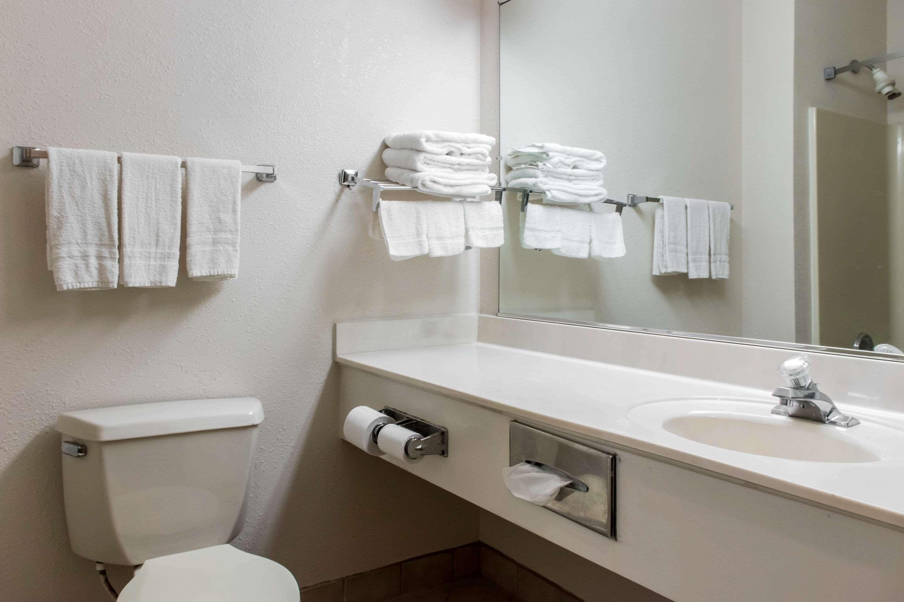 Econo Lodge Карлайл Екстериор снимка