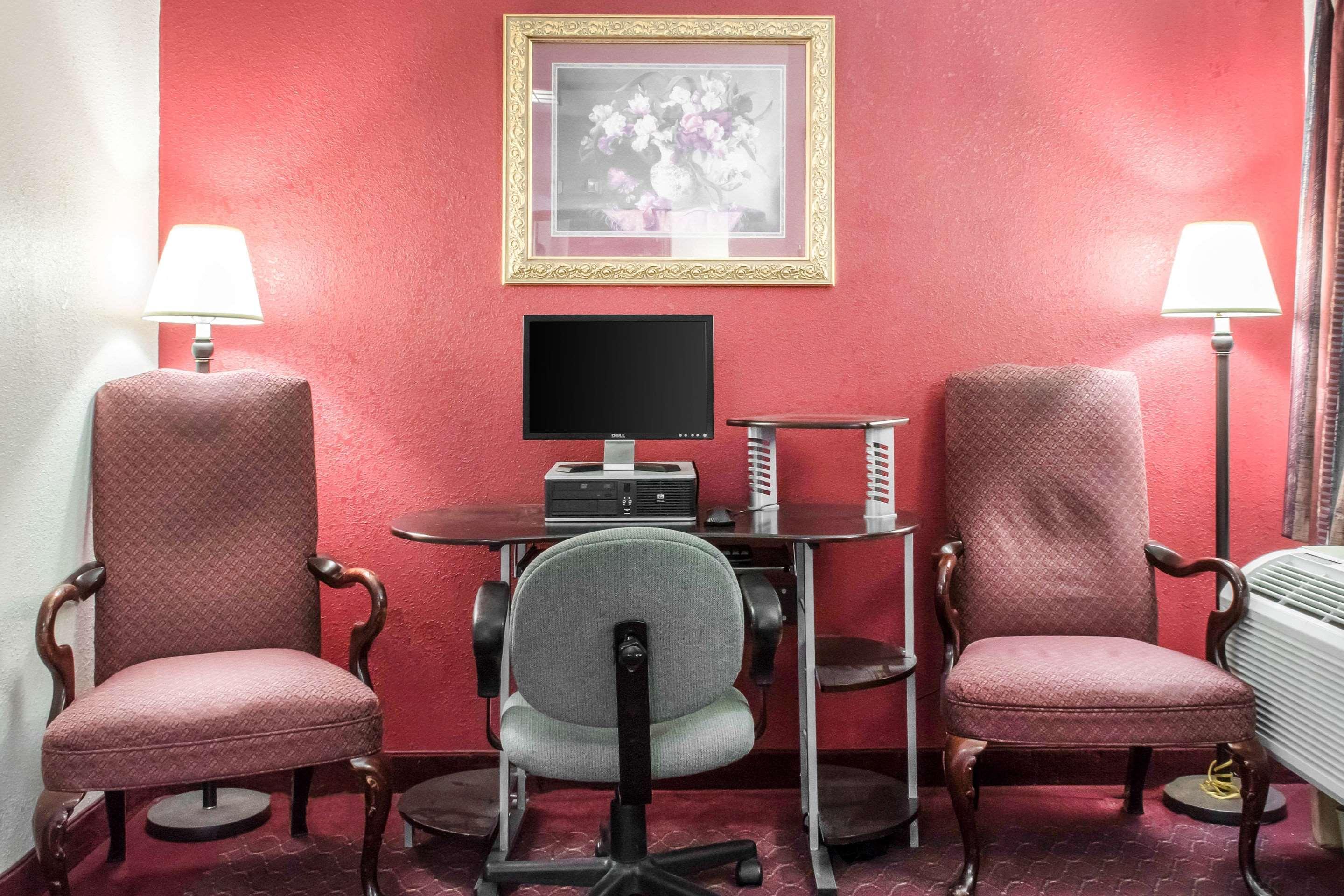 Econo Lodge Карлайл Екстериор снимка