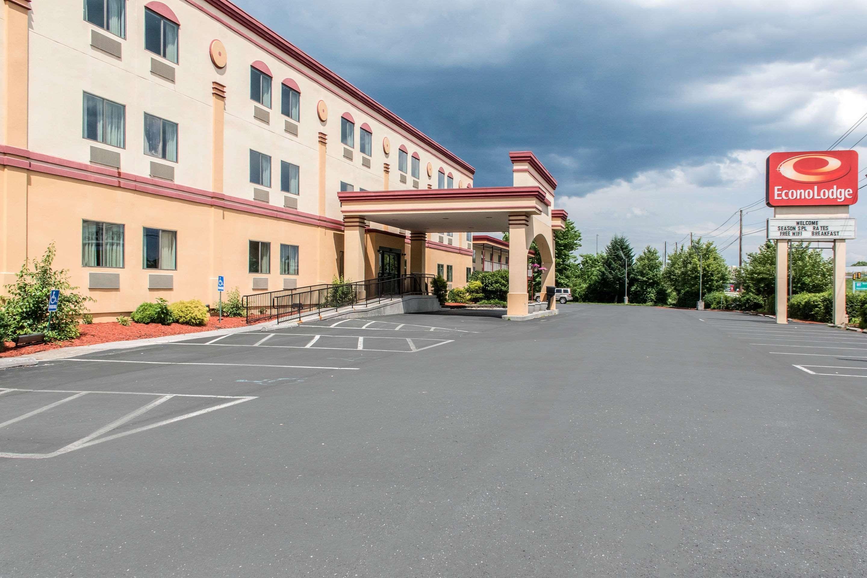 Econo Lodge Карлайл Екстериор снимка