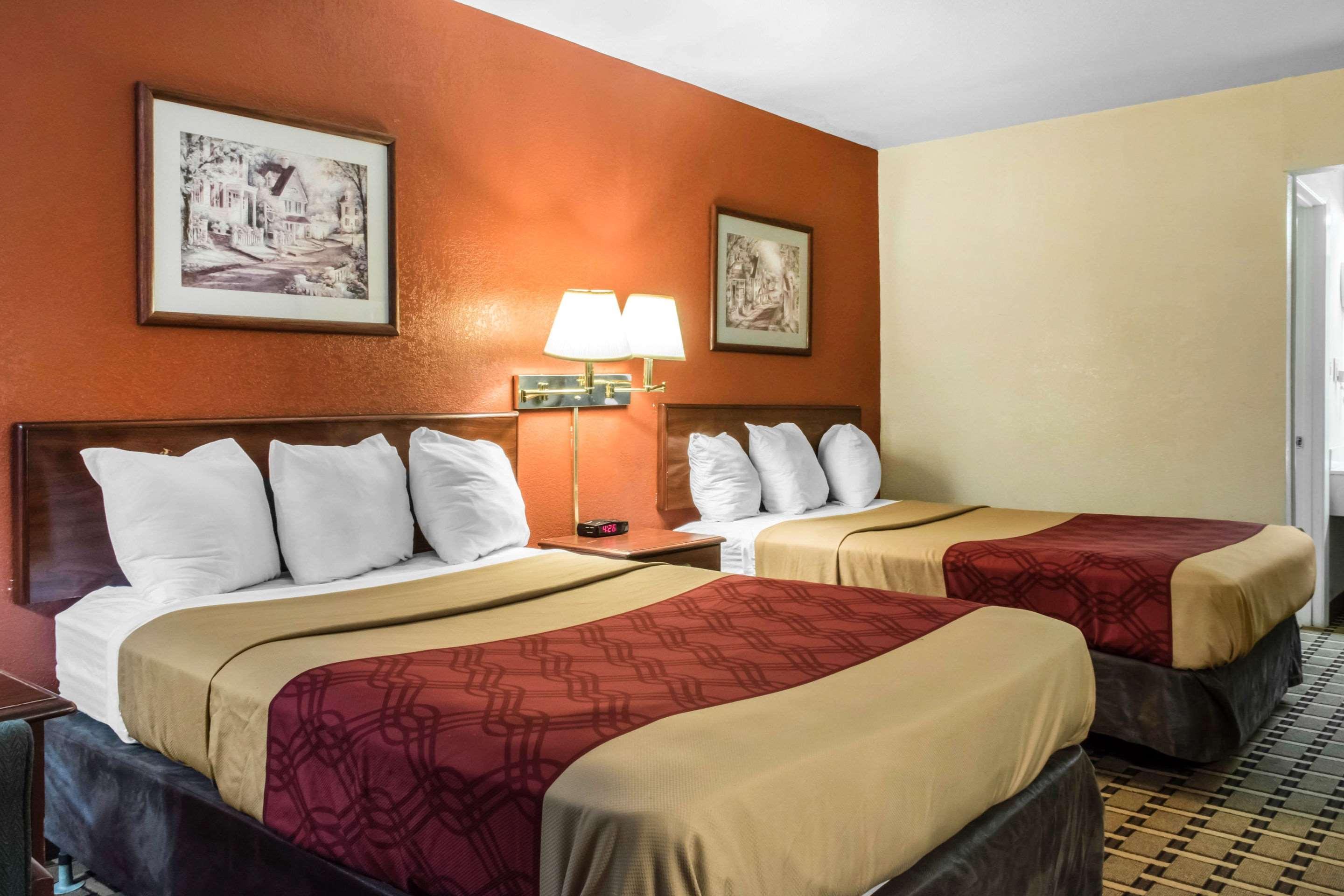 Econo Lodge Карлайл Екстериор снимка