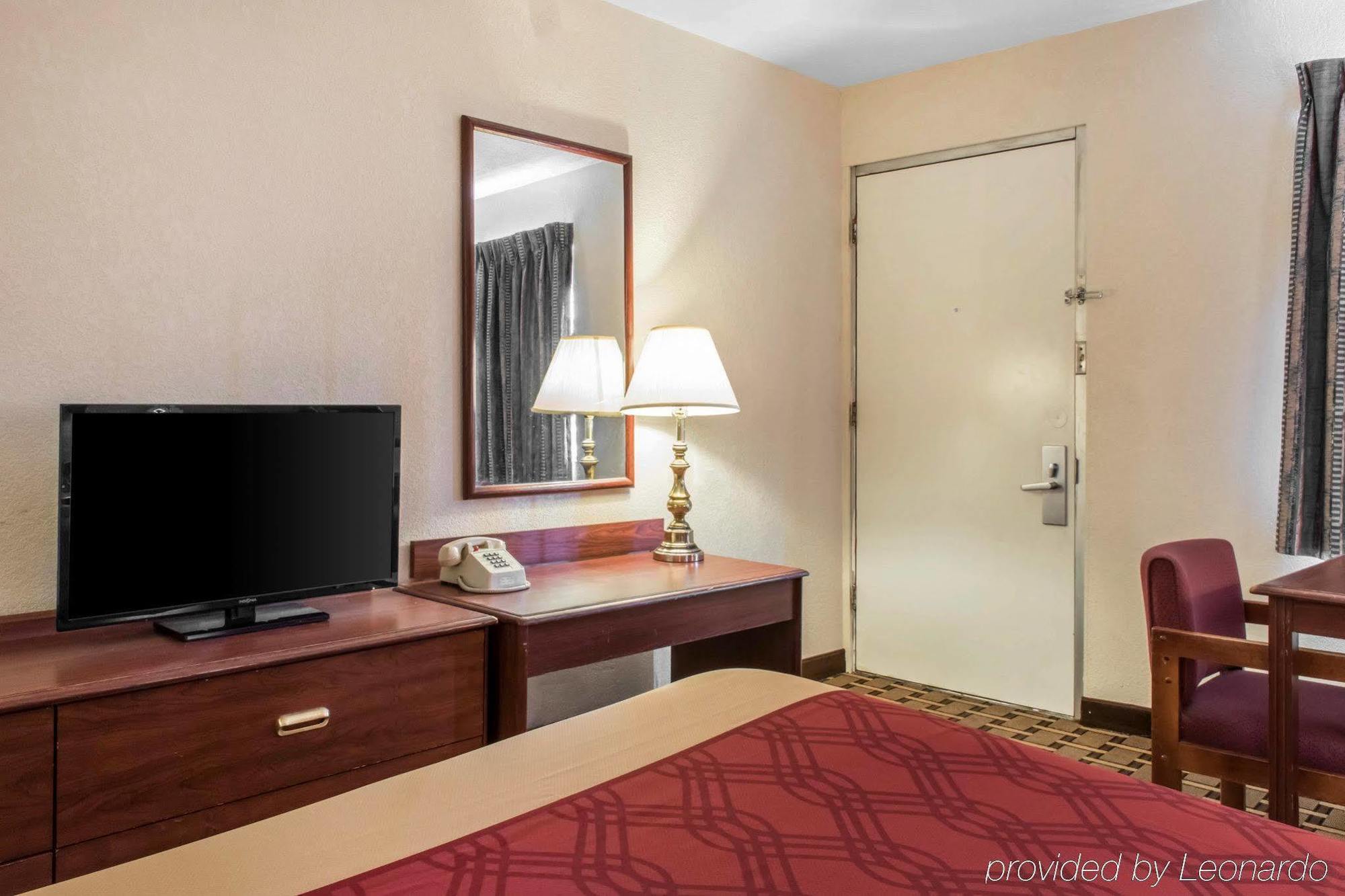 Econo Lodge Карлайл Екстериор снимка